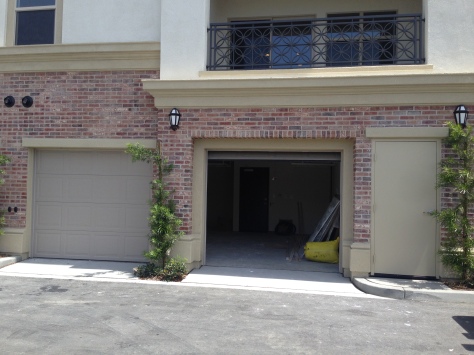 Since people love their cars in Southern California, most buyers prefer a private garage over underground terrace parking.